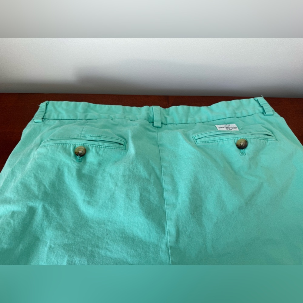 size 34 men’s Vineyard Vines shep and Ian breaker short in teal - Picture 5 of 5